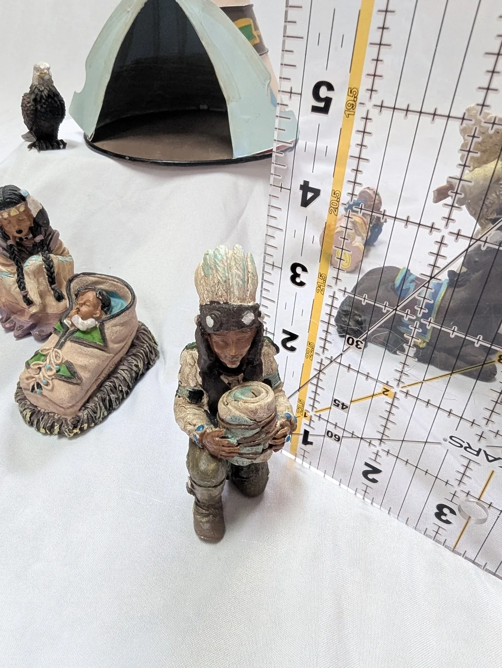 2003 WMG Vintage Native American Resin Christmas Nativity Set 12 Peices SEE